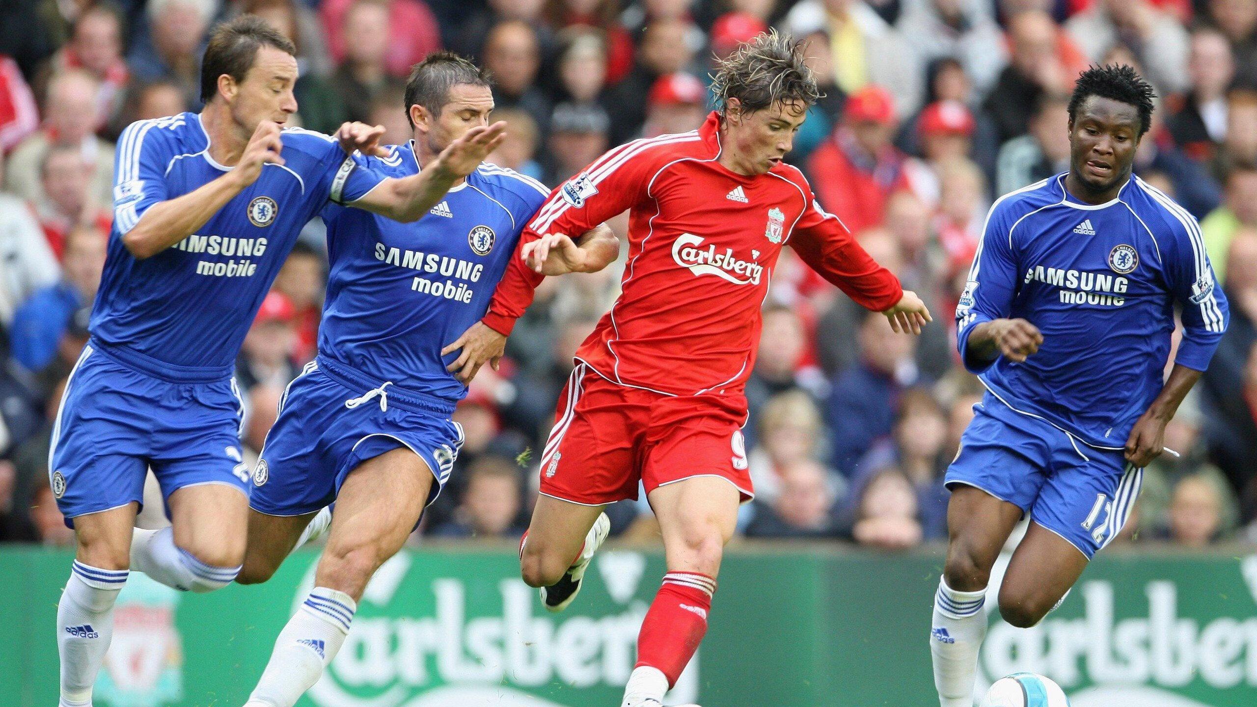 赛后情书，欧冠赛场冰火两重天，战术迷失与激烈缠斗引热议